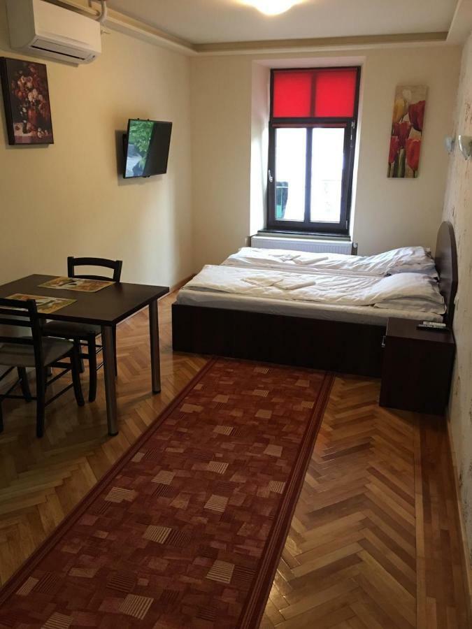 Casa Mots Hotel Sibiu Buitenkant foto